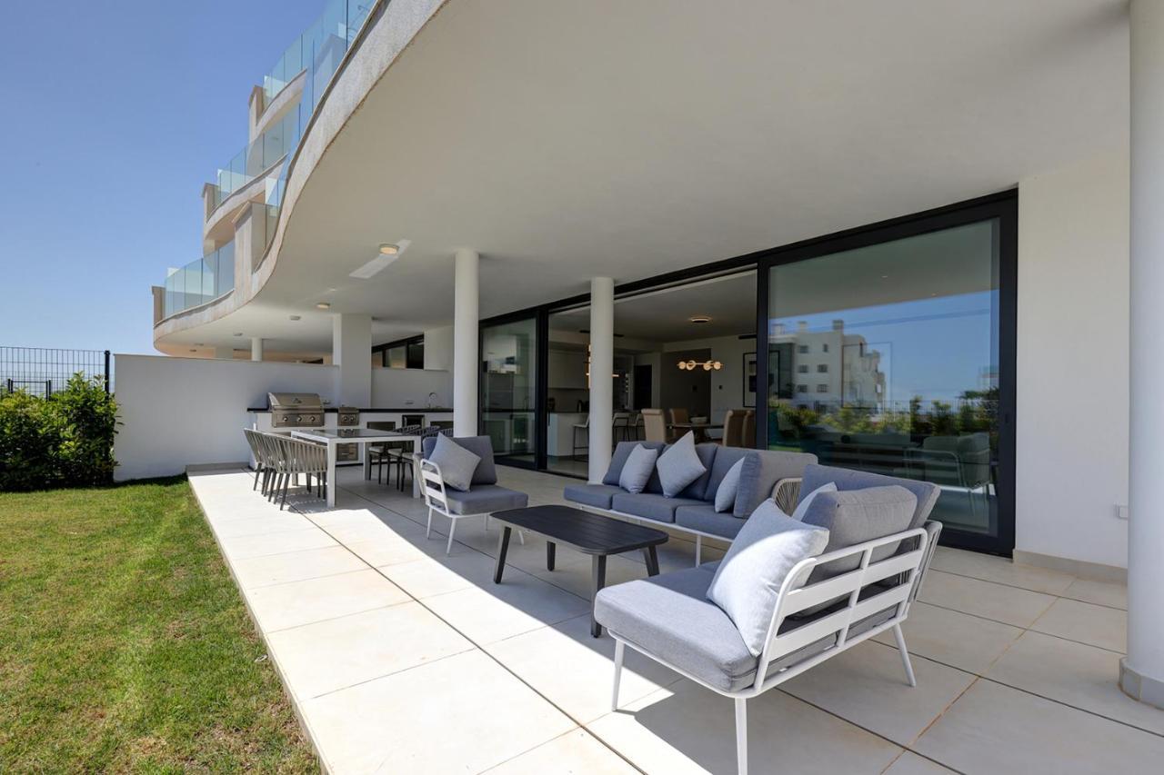 092 - Modern, Spacious El Higueron Apartment With Private Garden & Bbq Малага Экстерьер фото